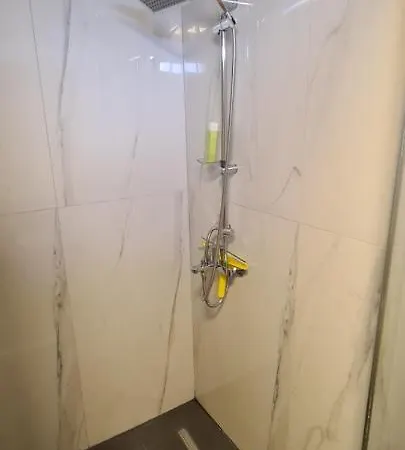 Traumvilla In ヴィラ *